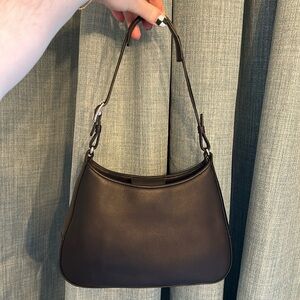 Pristine Coach Leather Shoulder Bag